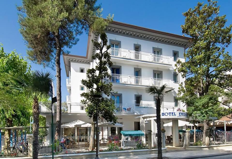 Hotel Embassy Риччоне Екстер'єр фото