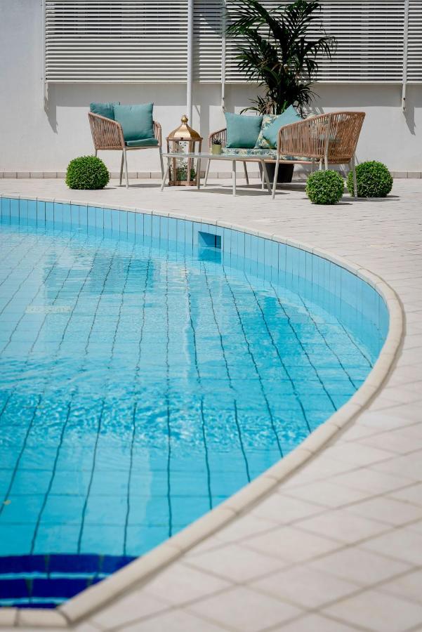 Hotel Embassy Риччоне Екстер'єр фото